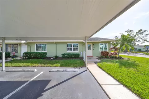 320 Gloucester Blvd, Sun City Center, FL 33573