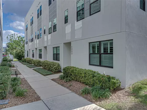 1332 W Gray St #10, Tampa, FL 33606