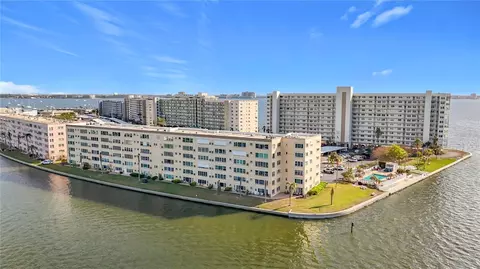 6075 Shore Blvd S #515, Gulfport, FL 33707
