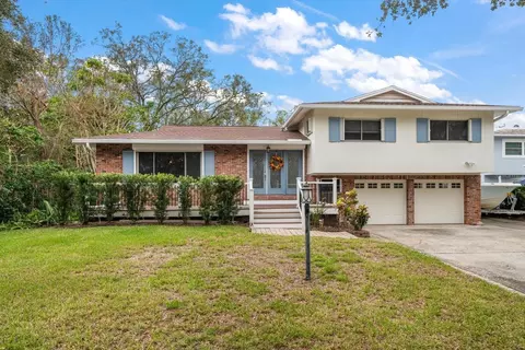 1580 Jungle Ave N, Saint Petersburg, FL 33710