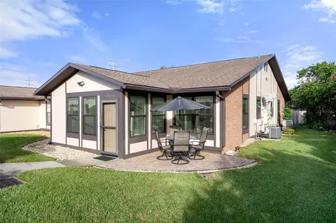 37820 Alissa Dr, Zephyrhills, FL 33542