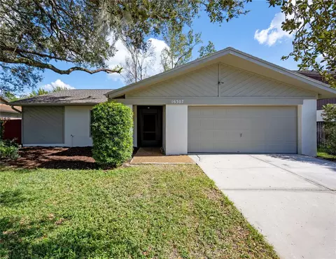 16307 Oakmanor Dr, Tampa, FL 33624