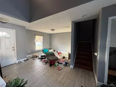 Living - 5018 Strada Dr, Winter Haven, FL 33880 photo 2 of 4