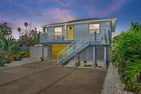 3634 Overlook Dr NE, Saint Petersburg, FL 33703