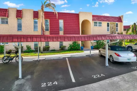 224 Cedarwood Cir #224, Seminole, FL 33777