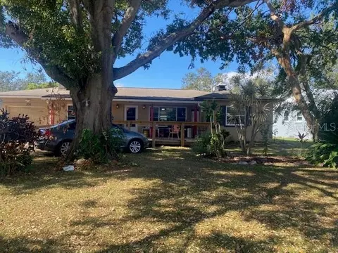 306 Kerry Dr, Clearwater, FL 33765
