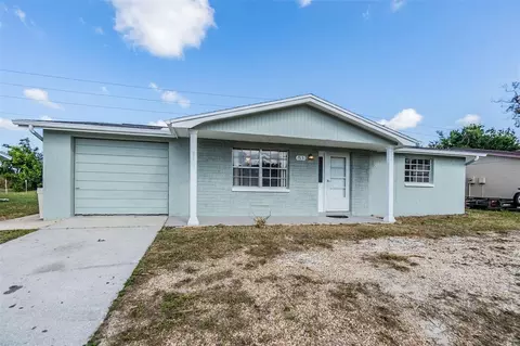 7631 Fox Hollow Dr, Port Richey, FL 34668