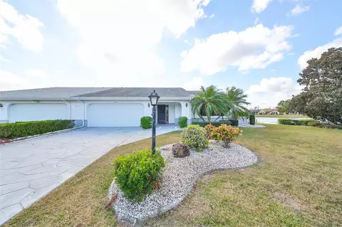 504 La Jolla Ave, Sun City Center, FL 33573