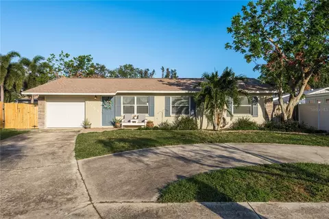 5559 57th Way N, Kenneth City, FL 33709