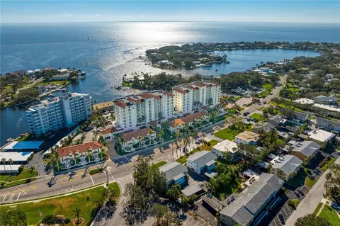 1325 Snell Isle Blvd NE #504, Saint Petersburg, FL 33704