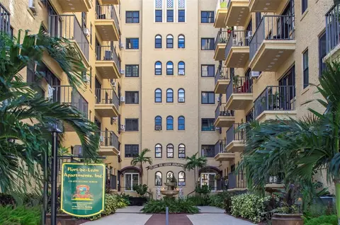 130 4th Ave N #403, Saint Petersburg, FL 33701