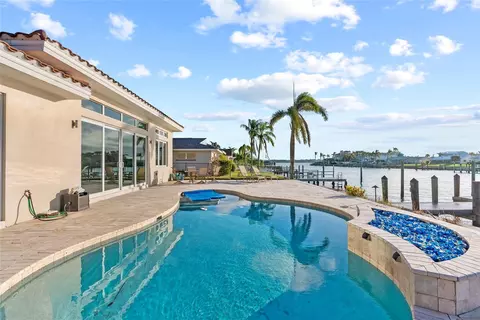 755 119th Ave, Treasure Island, FL 33706
