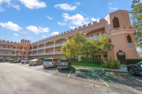 2457 Ecuadorian Way #29, Clearwater, FL 33763
