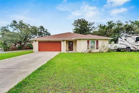 5644 Cypress St, Zephyrhills, FL 33542