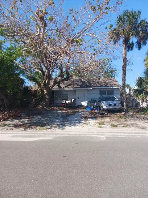 321 77th Ave, Saint Pete Beach, FL 33706