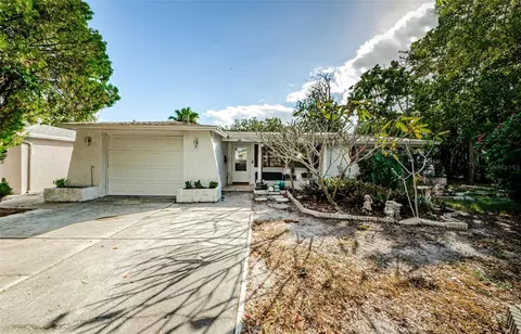 6008 Boxwood Dr, New Port Richey, FL 34653