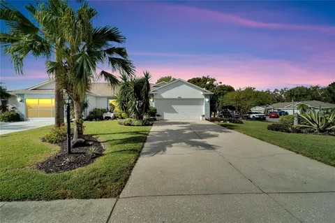 2022 W Del Webb Blvd, Sun City Center, FL 33573