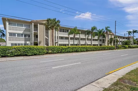 4455 Duhme Rd #111, Saint Petersburg, FL 33708