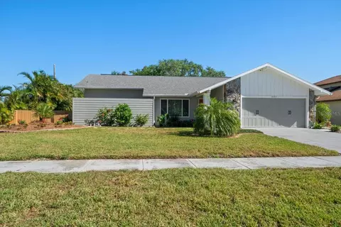 7395 Rosetree Pl E, Seminole, FL 33772