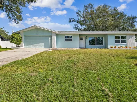 1631 Picardy Cir, Clearwater, FL 33755