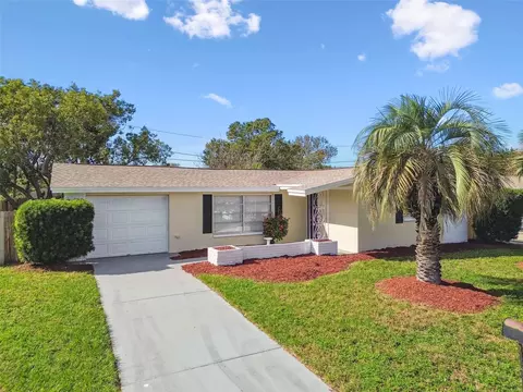 3221 Sanford Dr, Holiday, FL 34691