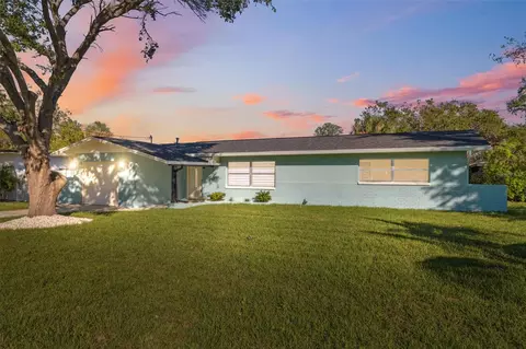 5990 12th St S, Saint Petersburg, FL 33705