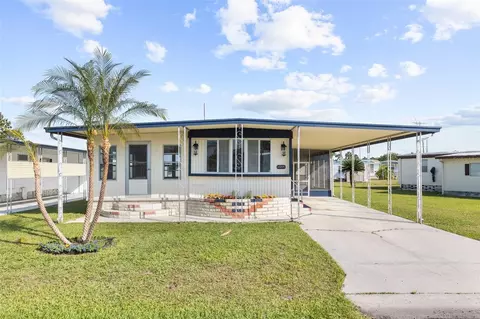 35209 Ada Ave, Zephyrhills, FL 33541