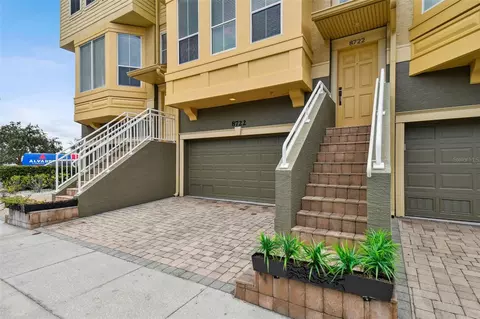 8722 Nautical View Ct, Tampa, FL 33615