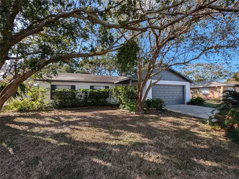 16105 Surrey Dr, Hudson, FL 34667