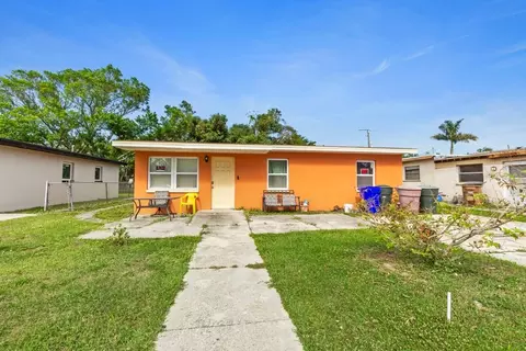 2913 Lafayette St, Fort Myers, FL 33916