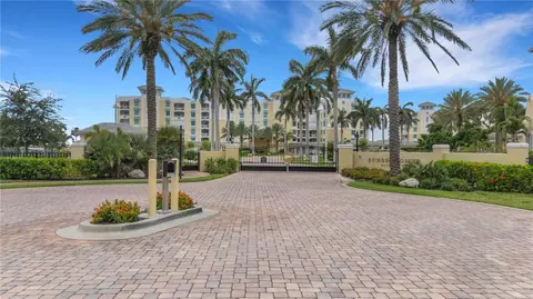 795 Collany Rd #304, Saint Petersburg, FL 33715