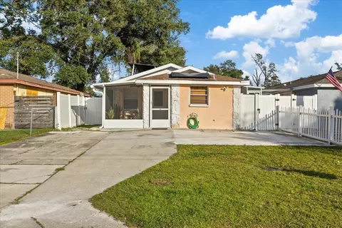 6717 N Clearview Ave, Tampa, FL 33614