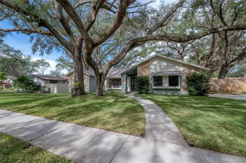 1958 La Grande Dr, Dunedin, FL 34698