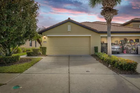 5641 Sunset Falls Dr, Apollo Beach, FL 33572