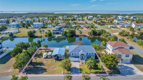 3295 Hibiscus Dr, Hernando Beach, FL 34607