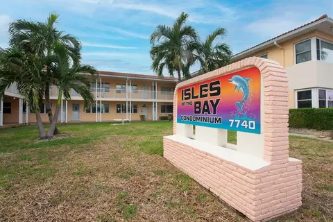 7740 Boca Ciega Dr #205, Saint Pete Beach, FL 33706