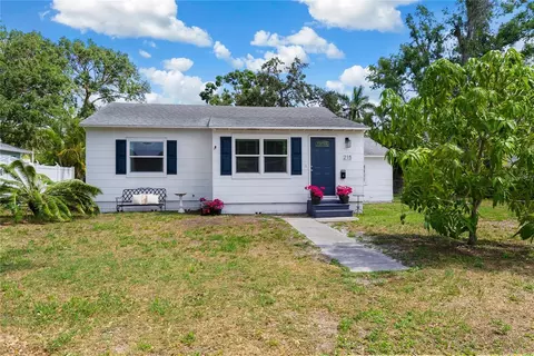 215 35th Ave NE, Saint Petersburg, FL 33704