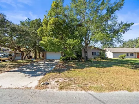 10556 Blythville Rd, Spring Hill, FL 34608