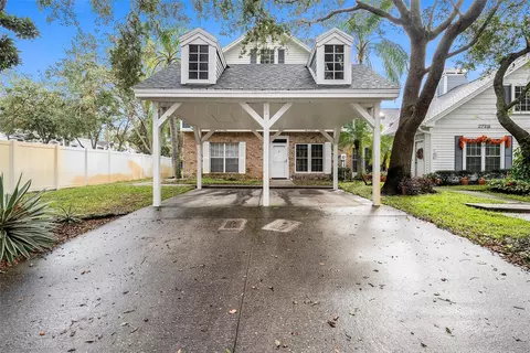 2732 Penzance St, Palm Harbor, FL 34684