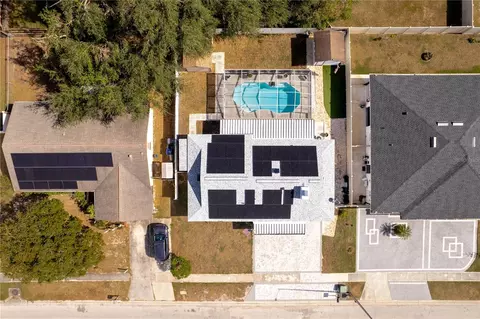 1308 Oakhill St, Seffner, FL 33584