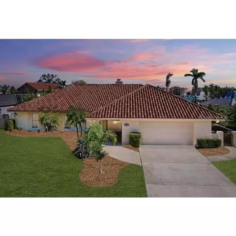 5962 Leeland St S, Saint Petersburg, FL 33715