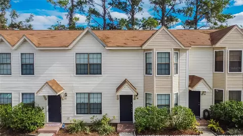 2302 Maki Rd #5, Plant City, FL 33563