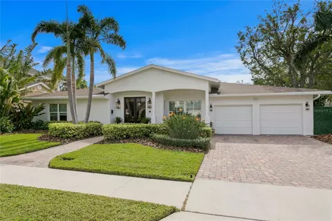 721 Ponce De Leon Blvd, Belleair, FL 33756