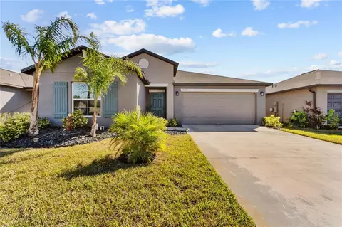 5476 Blue Azure Dr, Wimauma, FL 33598