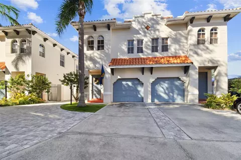 102 S Moody Ave #3, Tampa, FL 33609