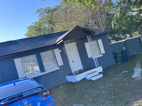 8218 N 18th St, Tampa, FL 33604