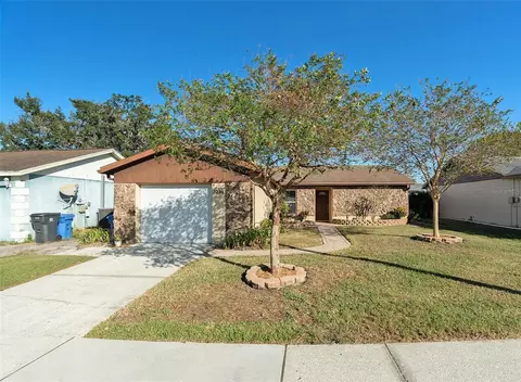 1034 Pine Ridge Cir, Brandon, FL 33511