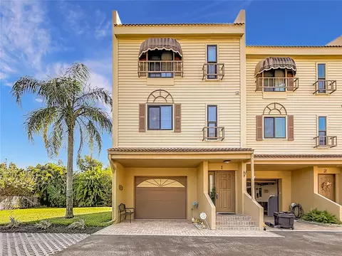 1710 Lighthouse Ter S #1, South Pasadena, FL 33707