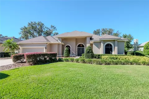 5112 Rolling Fairway Dr, Valrico, FL 33596