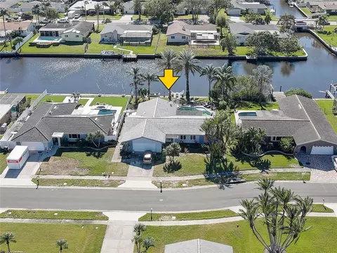 2179 Waterside Dr, Clearwater, FL 33764